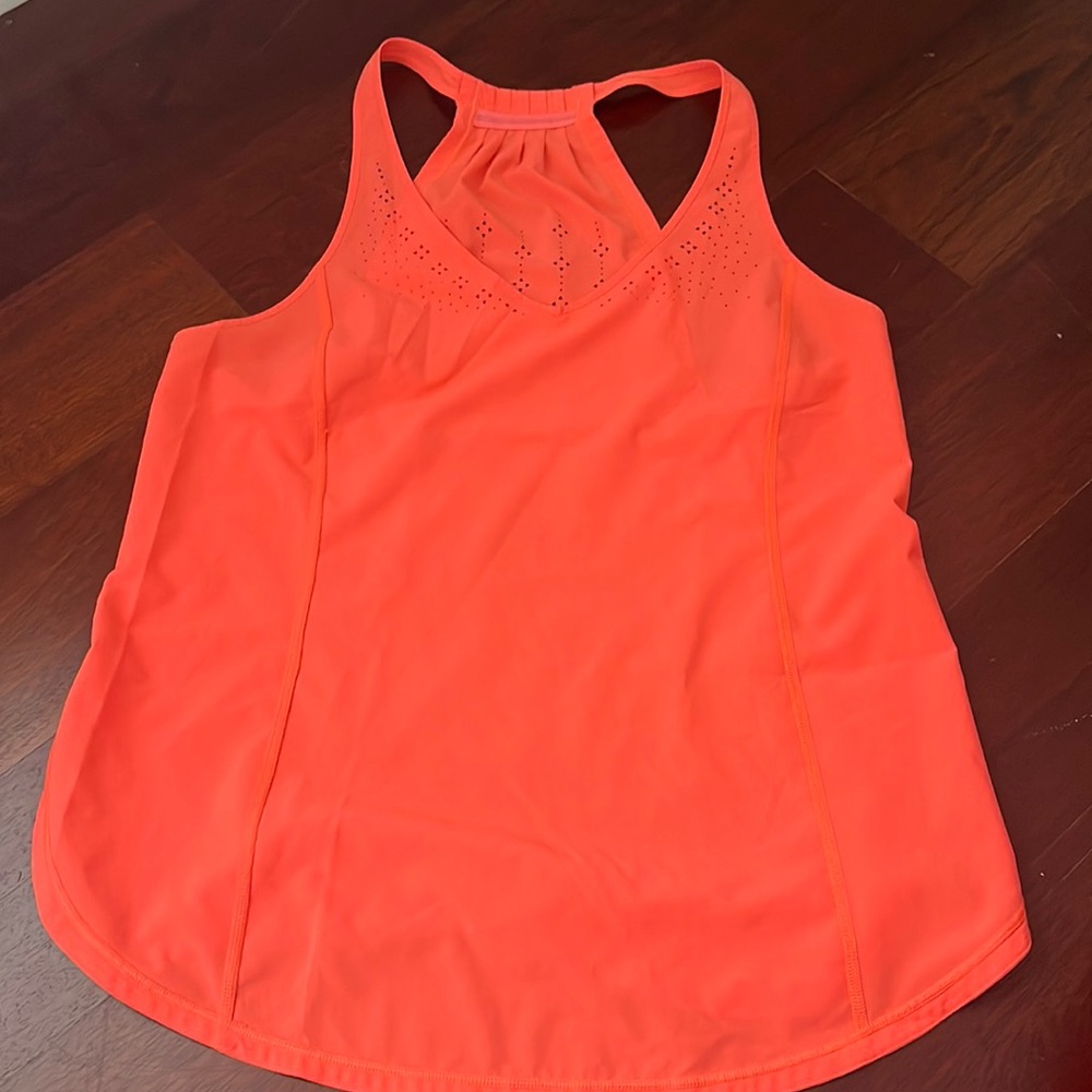 Peach Lululemon tank size small